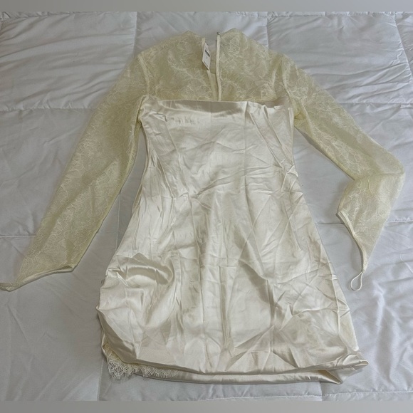 New Bridal DeLaVali Ivory White Croissant Silk-Satin And Lace Mini Dress Sz 6 - Picture 6 of 8